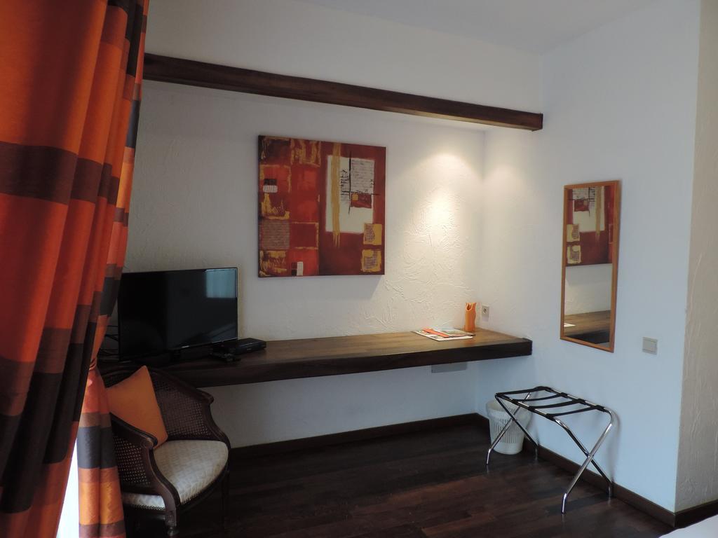 Hotel 'T Fornuis Ternat Zimmer foto